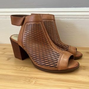 Vince Camuto Heeled Peep-toe Booties, size 6.5 (unworn)